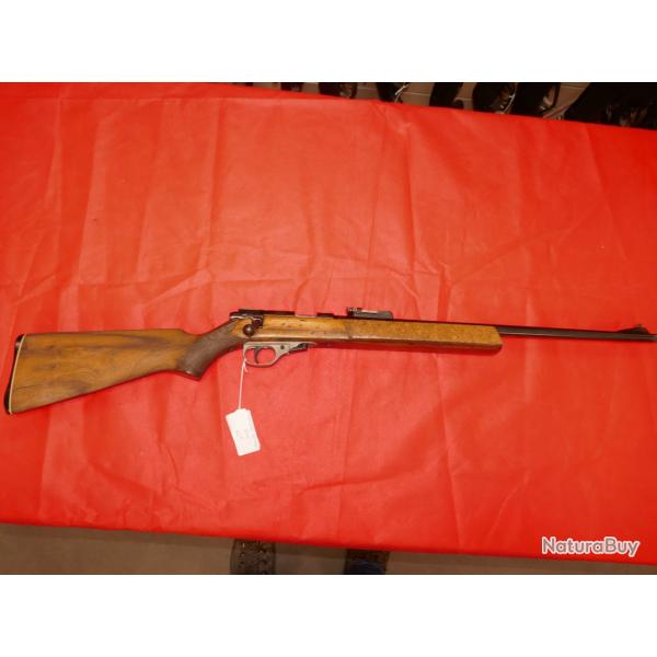 Carabine UNIQUE AUDAX en 22 Lr mrite une rnovation (le devant est habill en lige)