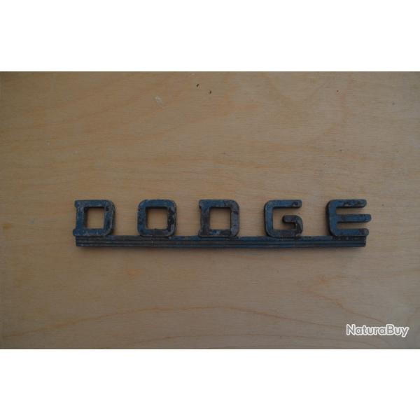 INSIGNE VINTAGE ORIGINAL EMBLEME VEHICULE DODGE ANNEES 1939/1955