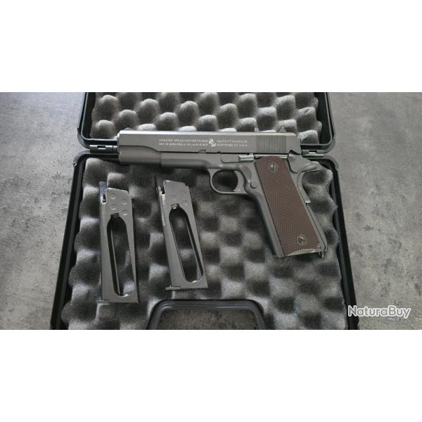 Colt M1911 A1 de chez KWC - CO2 - CAL 6 MM avec 2 chargeurs