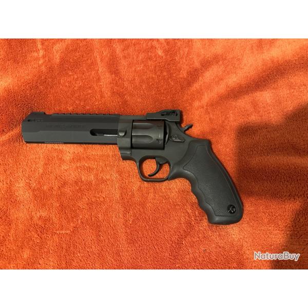vens 357 Magnum TAURUS RAGING HUNTER