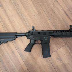 Fusil ArmaLite M15A4 CQB Operator (M4 M15 A4) AEG ASG Classic Army