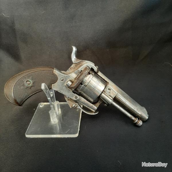 Revolver 7 mm a broche Anglais avec beau marquage sur le barillet