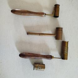 Doseurs à poudre anciens