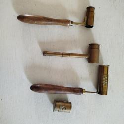 Doseurs à poudre anciens