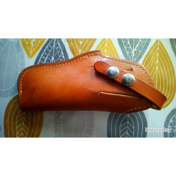 tui cuir pour arme courte
