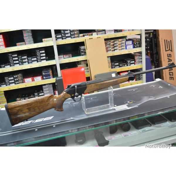 CARABINE LINEAIRE BLASER R8 STANDARD BOIS GRADE 4 CALIBRE 9.3x62 NEUVE