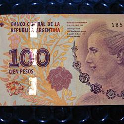 ARGENTINE billet de 100 pesos "EVITA" Eva Perone  état neuf