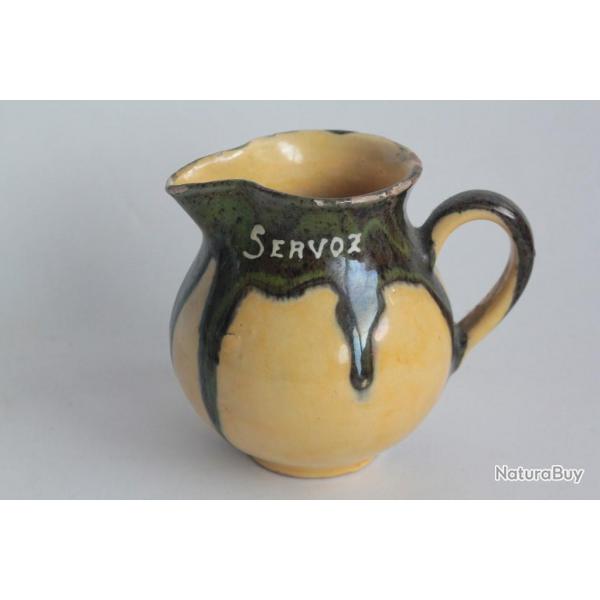 Pot  crme terre vernisse Servoz Haute-Savoie Art populaire