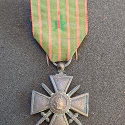 Médaille militaire - Croix de Guerre 1914 - 1917 avec une citation à l'ordre du régiment