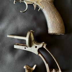 Lots de 3 carcasses de revolvers 1 sans prix de réserve !