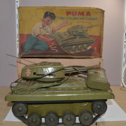 Jouet Ancien tôle Militaire  Tank géant PUMA armée France moteur 39 cm avec boite 1960/1970