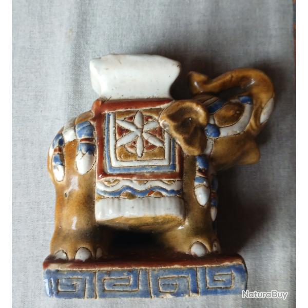 STATUETTE CENDRIER EN CRAMIQUE