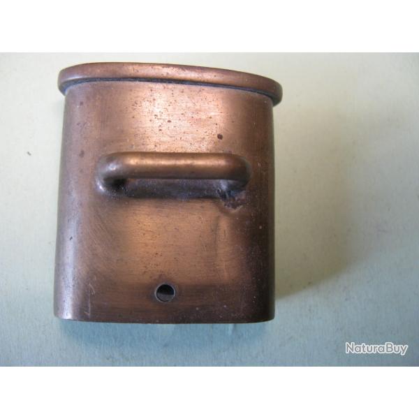 Une belle chape en laiton pour fourreau de glaive a dents  de scie suisse ou Franais 30/31 ou 42/52