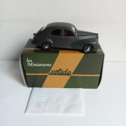 solido France militaire la peugeot 203 neuf 1/43 avec accessoires