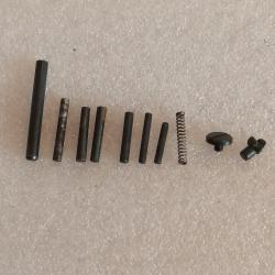 Lot petite pièces Erma EP 882 P38 en 22lr