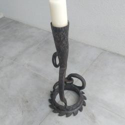 Bougeoir en fer forgé