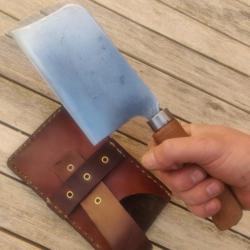 Feuille de boucher et son étui en cuir - couteau portable