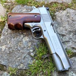 PISTOLET COLT 1911 SERIE 80 IV  GOLD CUP NATIONAL MATCH inox  cal 45 ACP   pas 1911 A1