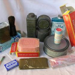WW2 US LOT 13 ÉLÉMENTS D'HYGIÈNE/DIVERS DU SOLDAT MILITAIRE AMÉRICAIN ( 39-45 ) LOT 3