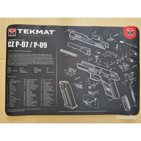 Tapis de maintenance/nettoyage TekMat pour pistolets CZ P-07/P-09 27,9  43 cm + Microfibre