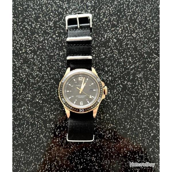 Montre de plonge Nautica 100m 1 sans prix de rserve !!!