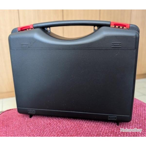 MALETTE TRANSPORT POUR ARME DE POING 3 COUCHES DE MOUSSE DONT UNE MODULABLE A LA FORME DE L'ARME
