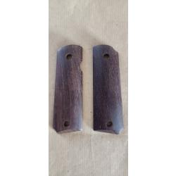 Plaquette colt 1911 colt 45 noyer (2162)
