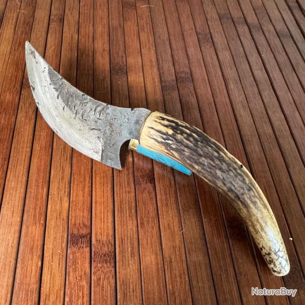 COUTEAU ARTISANAL SKINNER VINTAGE LAME BRUTE DE FORGE MANCHE POINTE DE BOIS DE CERF