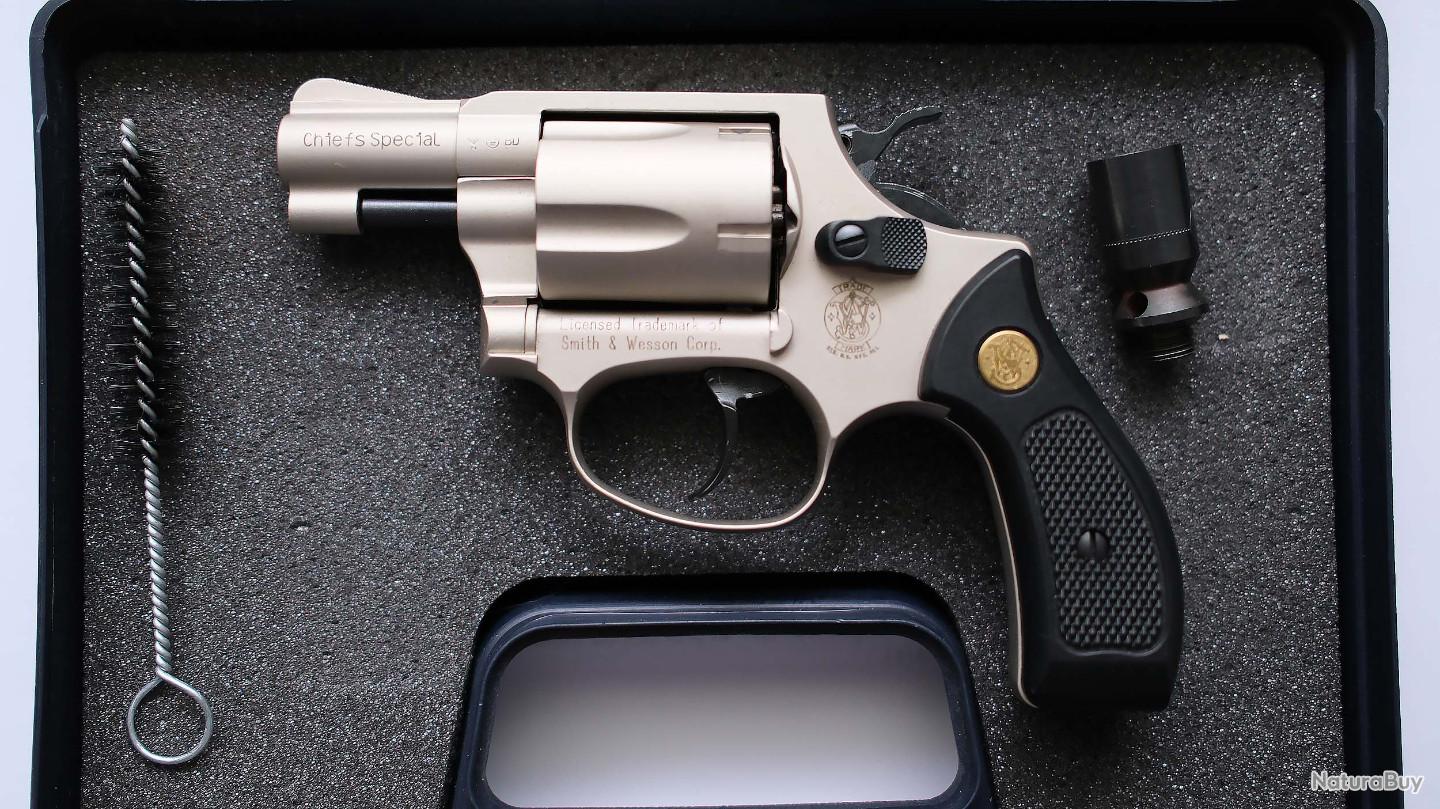 Révolver Chiefs Spécial Smith & Wesson cal. 9mm R.K. - Revolvers d ...