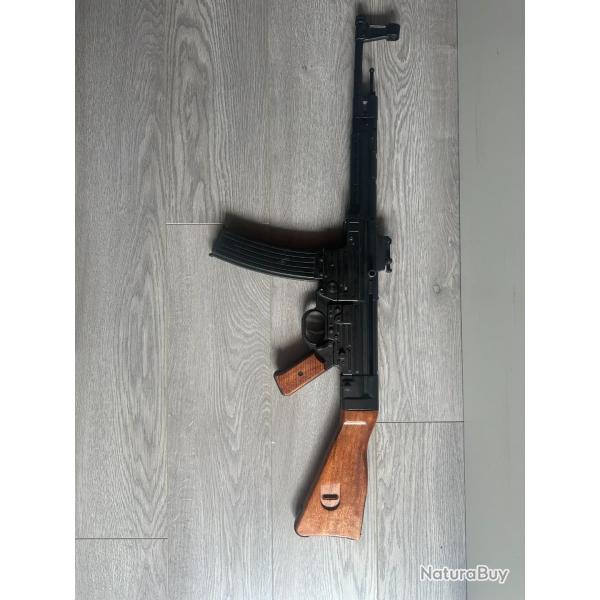 Rplique jouet mtal ou reconstitution SturmGewher 44 ou STG 44 Denix