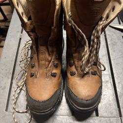 Chaussures sécurité et randonnée Le chameau 43