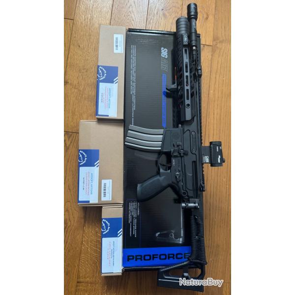 MCX Virtus PROFORCE + upgrade airsoft artisan, Viseur Red Dot Romeo 5 et lampe SureFire Scout