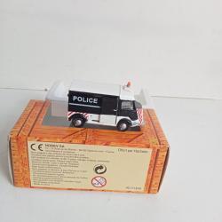 citroen type H 1968 police neuf boite d'origine petit format Norev 1/33