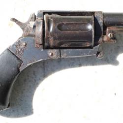 Revolver bulldog 5mm en bon état mais avec manque tige extracteur à réparer - ref PER25BULL001