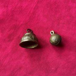 Deux sonnailles en laiton pour décoration, pas de prix de réserve