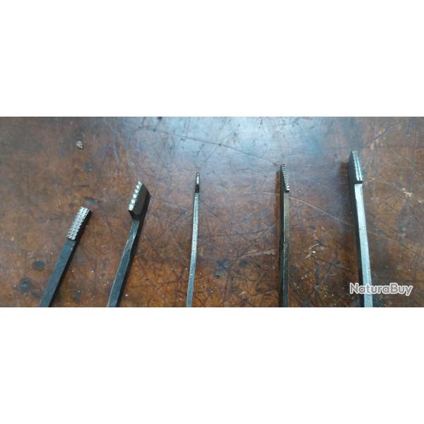 5  Outils  quadriller