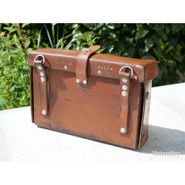 Arme SUISSE - rare sacoche officier mdecin arme suisse haute qualit de fabrication PER25SAC001