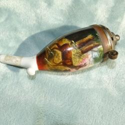 Fourneau de pipe en porcelaine motifs animaliers
