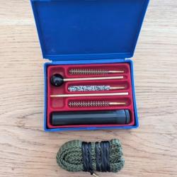 KIT COMPLET NETTOYAGE ARMES DE POING 22LR COFFRET BAGUETTE ET BROSSES + CORDON TYPE SNAKE