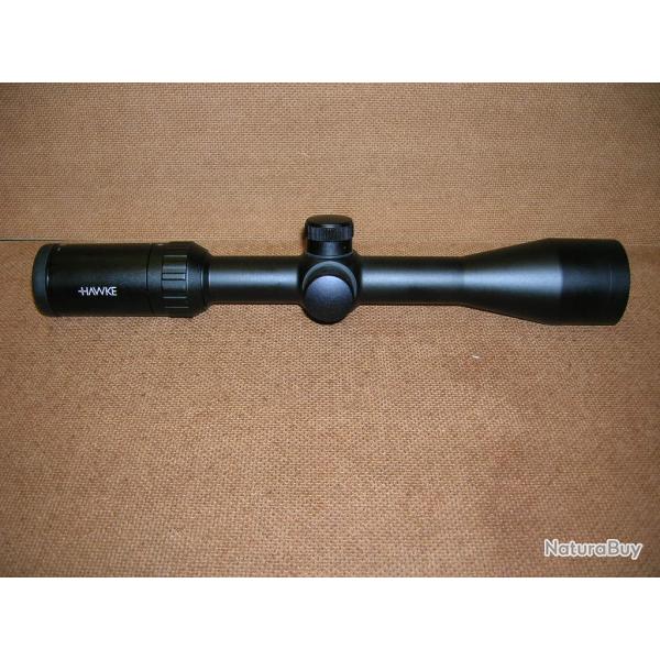 Lunette HAWKE VANTAGE tir  3-9  X 40 livre avec  2 jeux de colliers de montage.