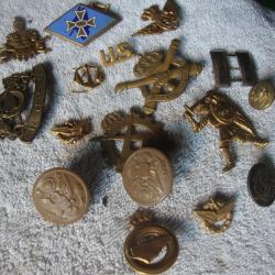 lot insignes