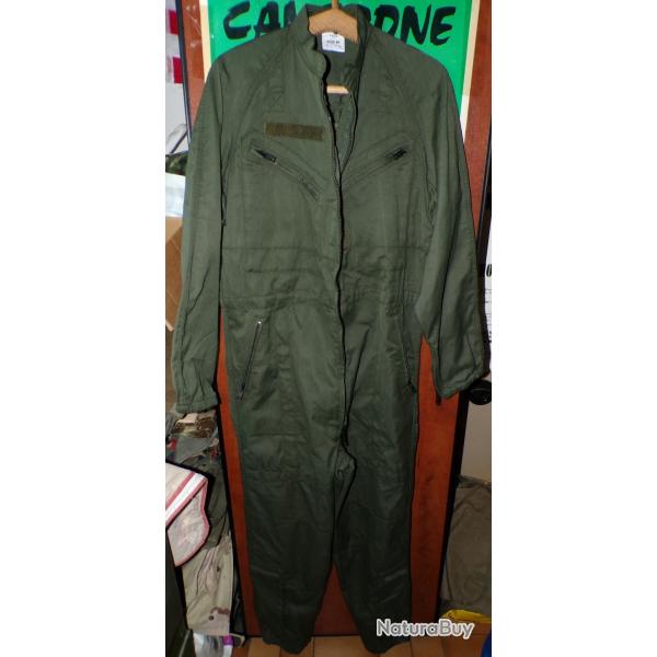 COMBINAISON DE L'ARMEE DE L'AIR FRANCAISE , GRANDE TAILLE 108 M  LONGUEUR TOTALE 160 CM LARGEUR AUX