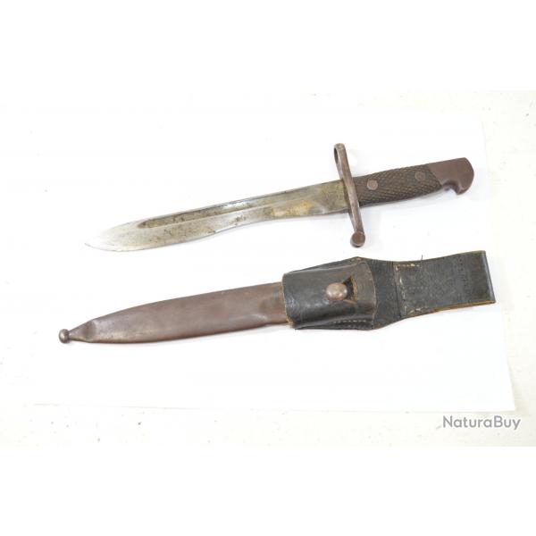 Baionnette machette espagnole modle 1941. Plaquettes bois. Mauser Espagnol. Espagne WW2