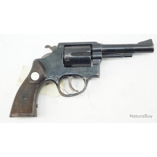 Revolver Taurus 82 38 SP 4" 1 sans prix de rserve