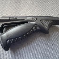 Poignée ergonomique inclinée Fab Defense PTK Noire