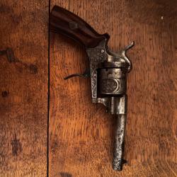 revolver lefaucheux à broche
