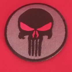 Patch écusson punisher brodé scratch Diamètre 8cm