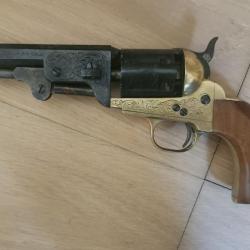 Revolver à poudre noire Colt 1851 NAVY