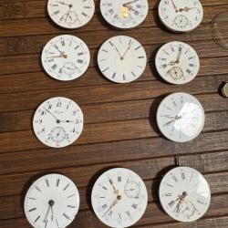 IMPORTANT LOT DE MÉCANISMES DE MONTRE A GOUSSET 12 MONTRES 12 VERRES
