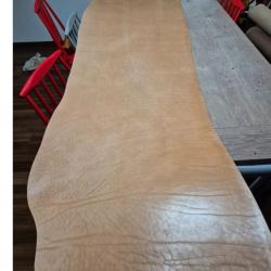 Tannerie De Chamont demi dosset tannage végétal pleine fleur cuir peau.Holster, Étuis couteau...